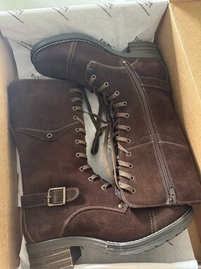 Taos Footwear Brown Rugged Tall Crave suede boots mid calf 8, New in box